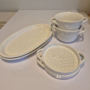 Temp-Tations White Honeycomb Bakeware Set